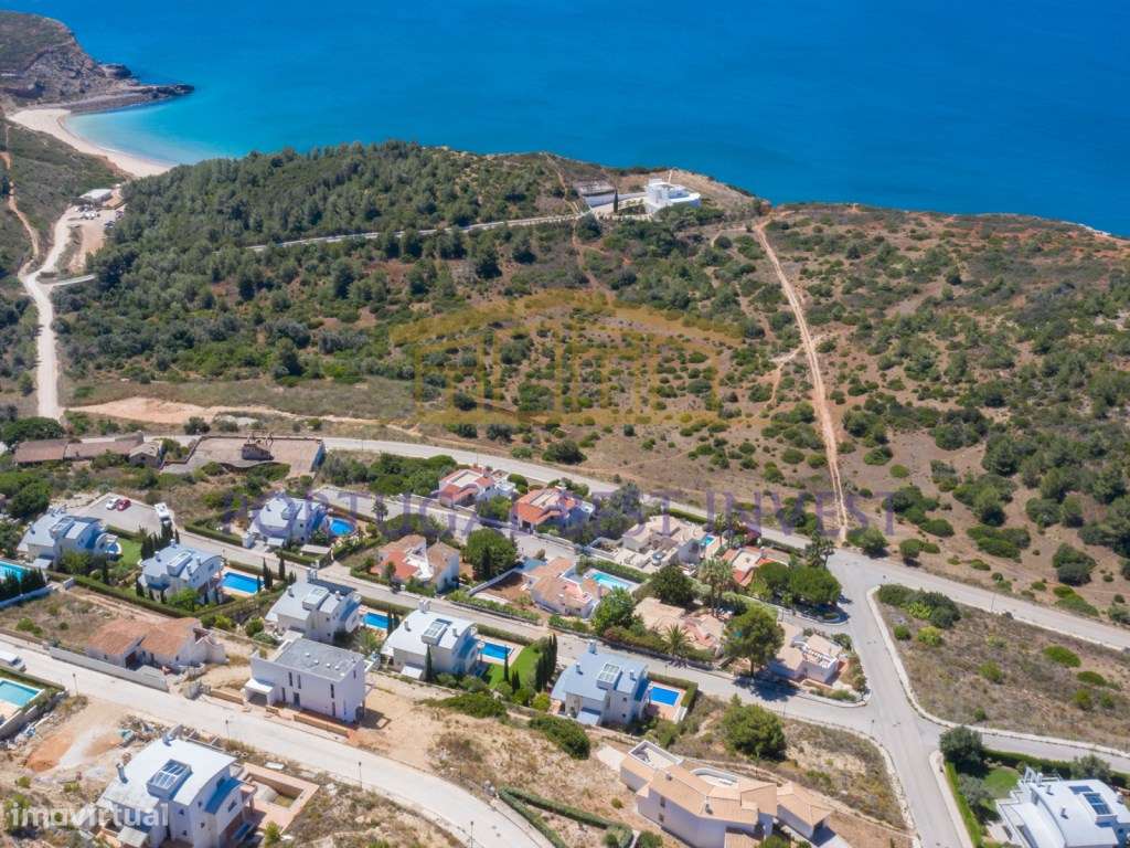 Lote para moradia com fabulosa vista mar perto de Burgau e Salema - Grande imagem: 4/5