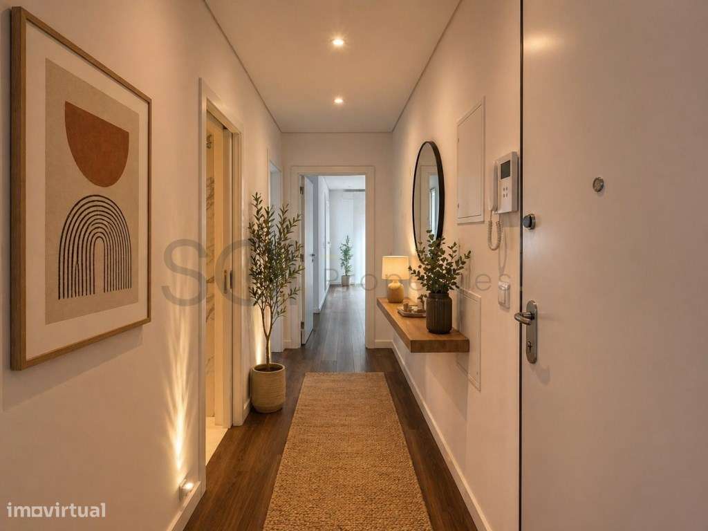 Apartamento T2 Centro de Almada Remodelado com Terraço-3