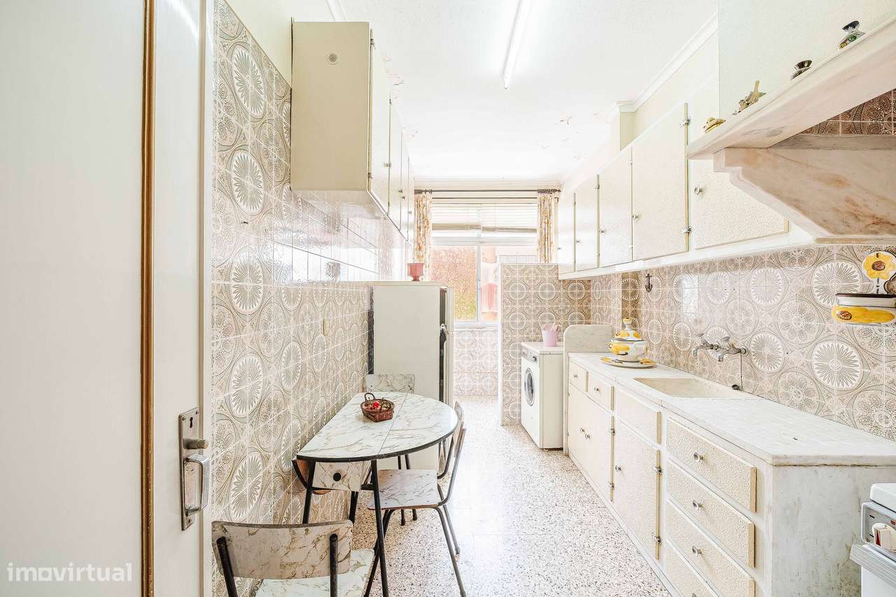 T2 a escassos passos da estação de comboio de Barcarena-8