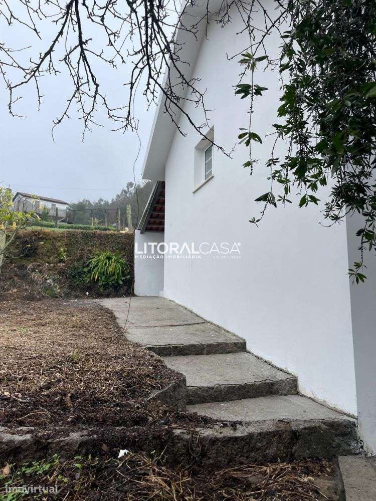 Moradia T3 Remodelada - Silva Escura-15