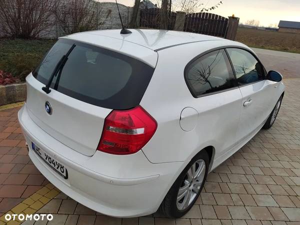 BMW Seria 1 116i - 4