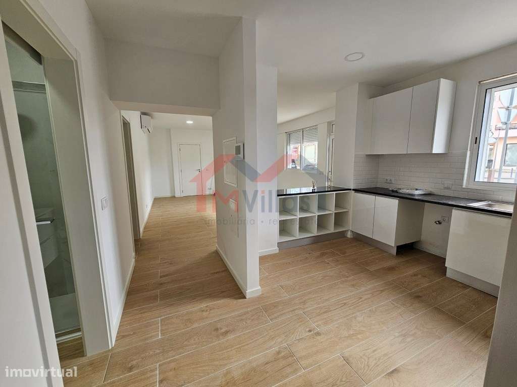 Apartamento T3 renovado com garagem - Loulé - Grande imagem: 5/21