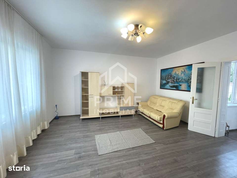 Casa spatioasa cu teren generos | 2 fronturi stradale | Zona Centrala - Imagine principală: 5/12