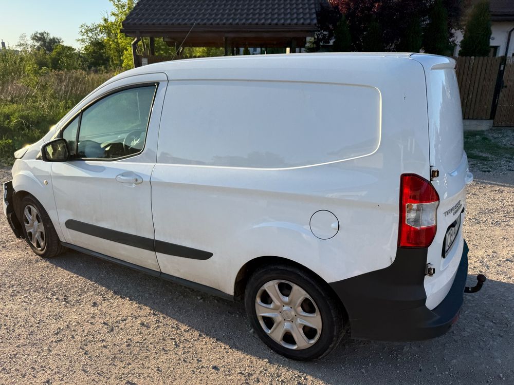 Ford Transit Courier 2016
