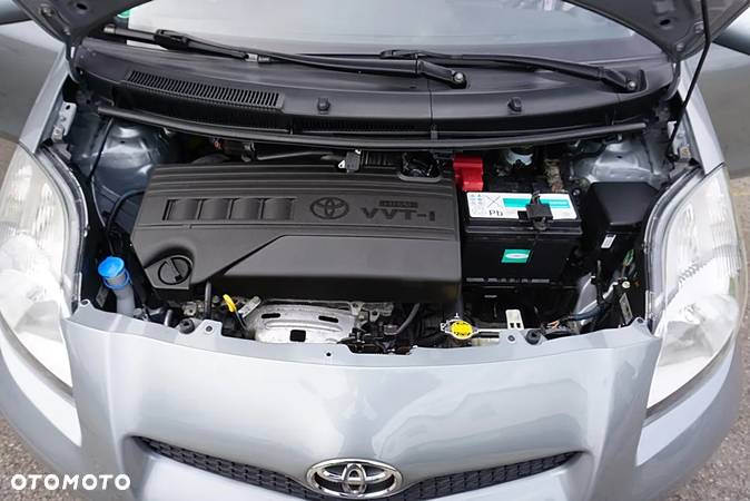 Toyota Yaris 1.33 Premium - 37