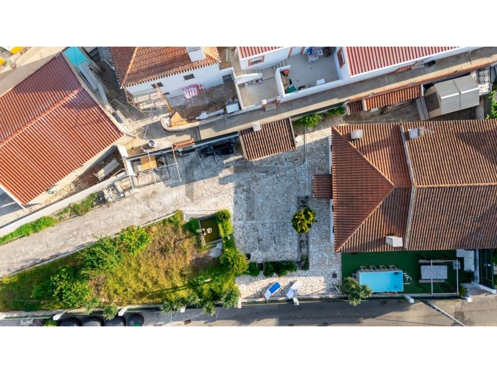 Charmosa Moradia Isolada Totalmente Remodelada em Paiões, Sintra - Grande imagem: 2/26