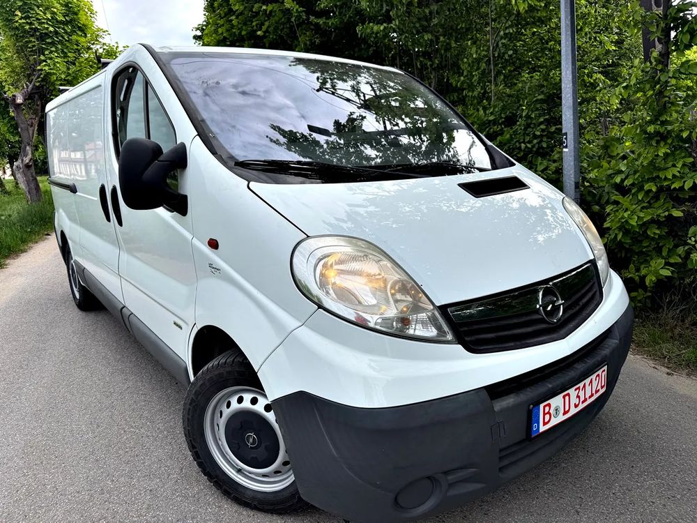 Opel Vivaro 2013