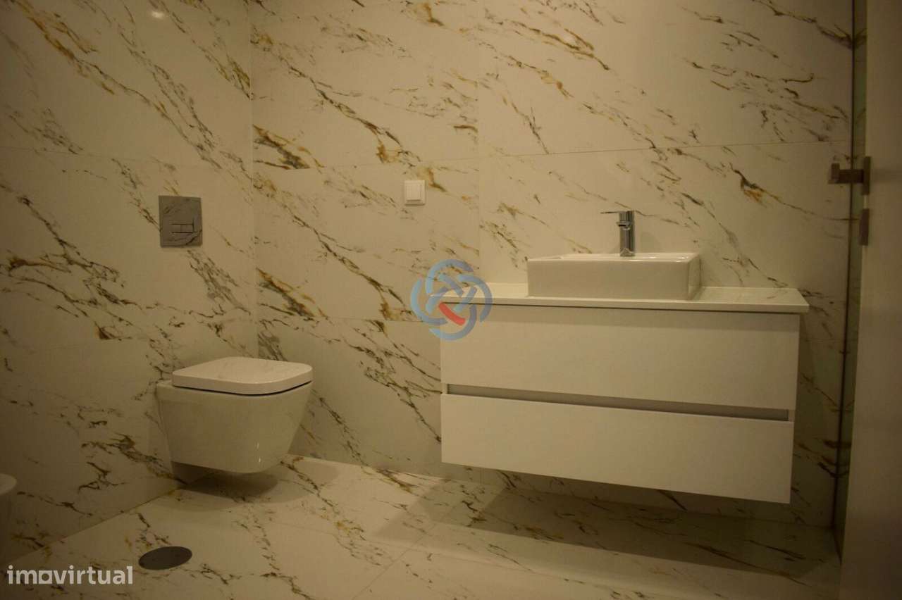 Apartamento T2 em Condominio de Luxo em Santa Maria da Feira-13