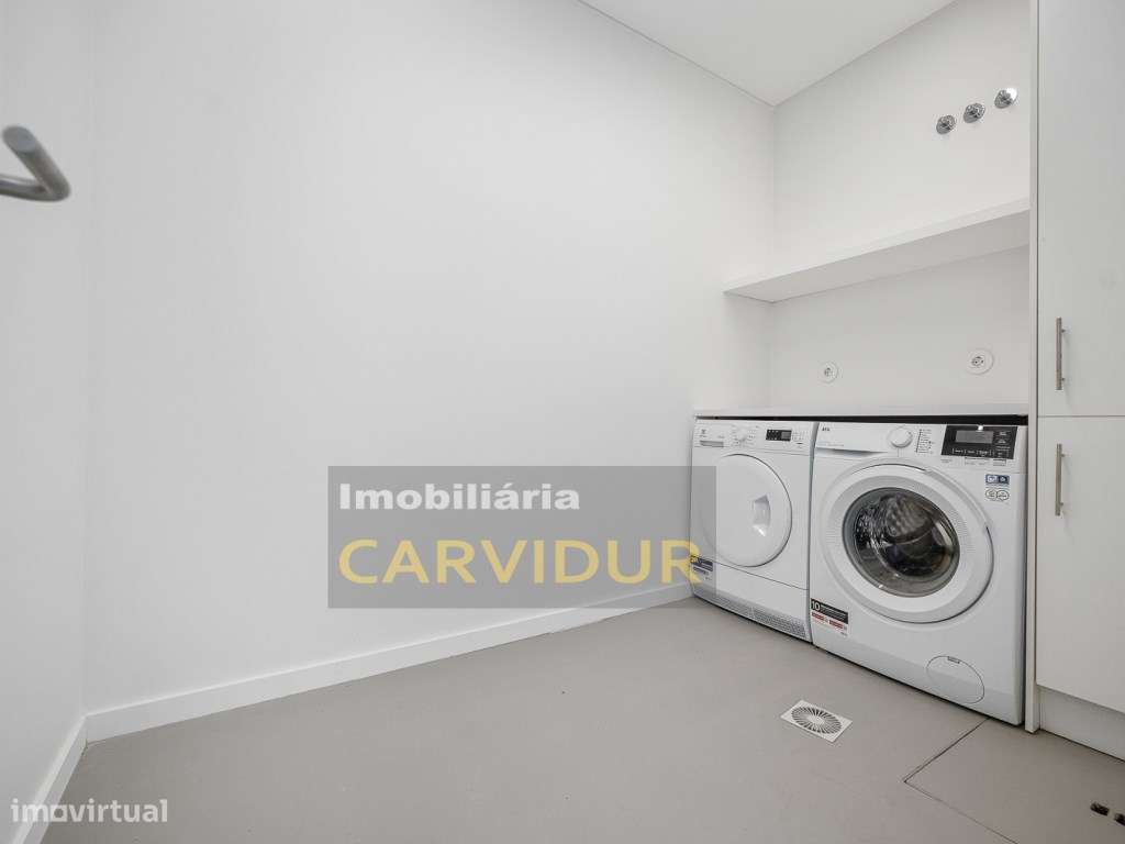 Moradia T5 de Luxo com Piscina Infinita ,Campo de Padel e Elevador ...-36