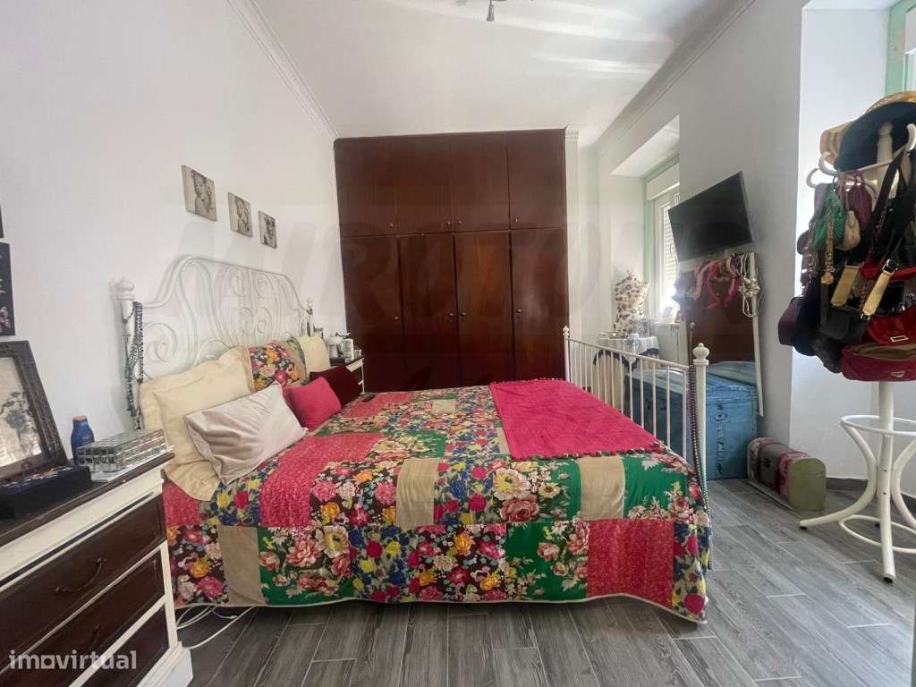 Moradia única na Abela - Espaço, Conforto e Tradição!-5