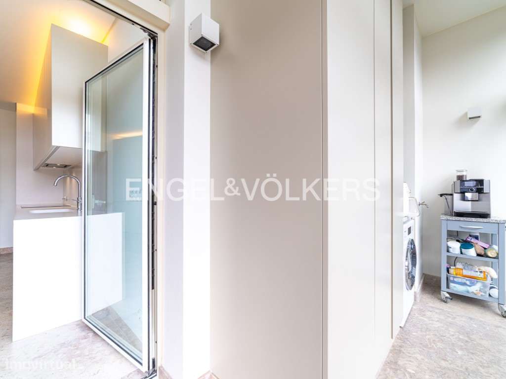 Exclusivo apartamento novo com 5 quartos (4 suites) e 4 lugares de ...-13