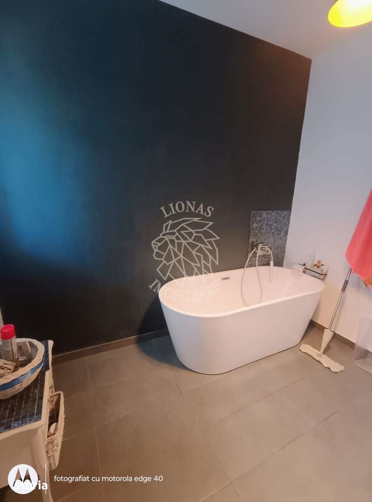 Casa Moderna de inchiriat 230 mp construiti-teren 230 mp-terasa-balcon - Imagine principală: 4/16