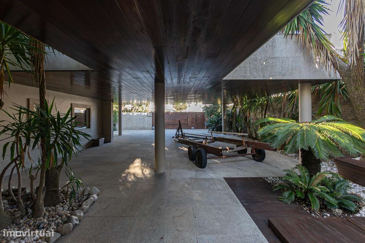 Moradia de Luxo com Elevada Privacidade, Piscinas Interior e...-57