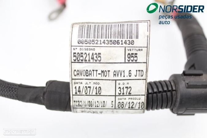 Instala elect comparti motor Alfa Romeo Mito|08-16 - 3