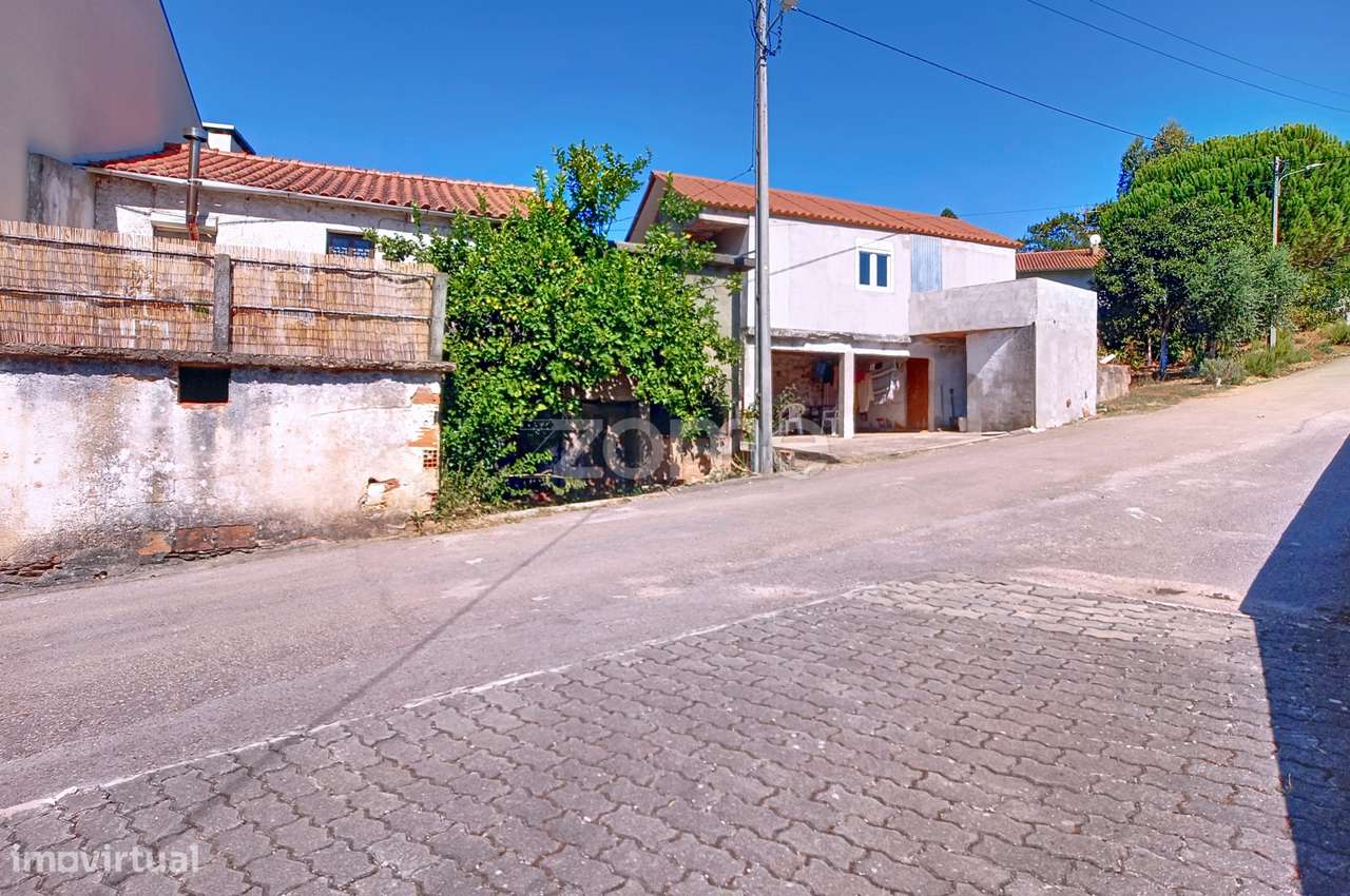 Oportunidade Única – Duas Moradias em Moinhos | Miranda do Corvo - Grande imagem: 3/20