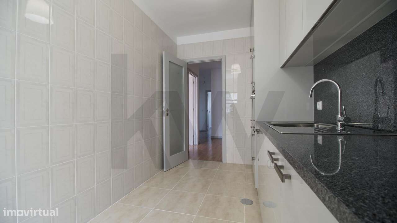 T2+1 ARRENDAMENTO, com varanda e lugar de garagem - Grande imagem: 4/25