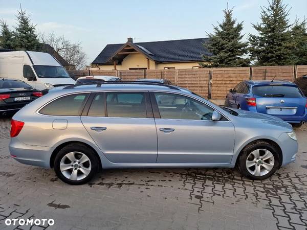 Skoda Superb 2.0 TDI 4x4 Ambition - 2