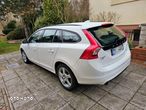 Volvo V60 D2 Momentum - 4