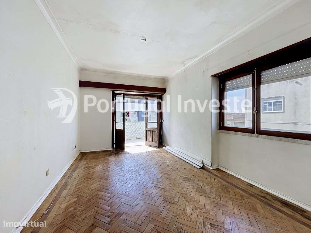 Apartamento de 5 assoalhadas na rua Capitão Leitão, Almada-13