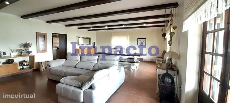 Moradia Térrea, Renovada a escassos minutos de S.João da Madeira - Grande imagem: 5/33