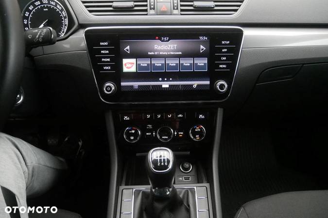 Skoda Superb 1.5 TSI Active - 10