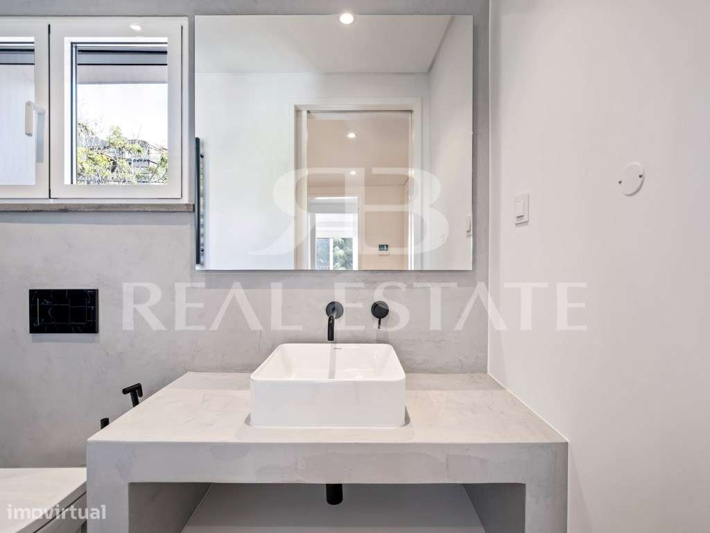 Moradia T4 com Jardim e Piscina no Monte Estoril - Cascais-14