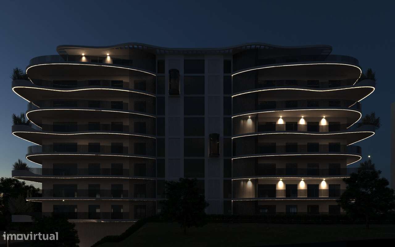 Cobertura T4 de Luxo com Terraço Panorâmico em Fraião, Braga-1