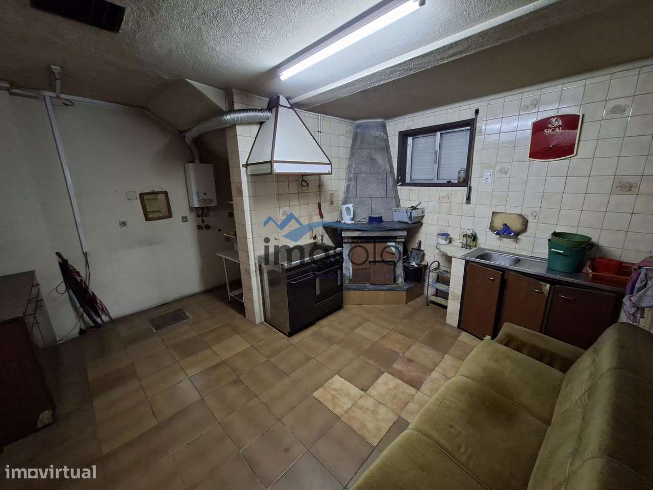 Moradia T2 com Oportunidade de Recuperação e Negócio Integrado - Grande imagem: 2/15