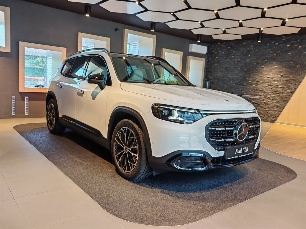 Mercedes-Benz GLB 200 4MATIC MHEV 2026
