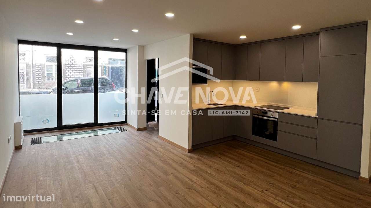 Apartamento T2 Duplex no Porto - Grande imagem: 4/16