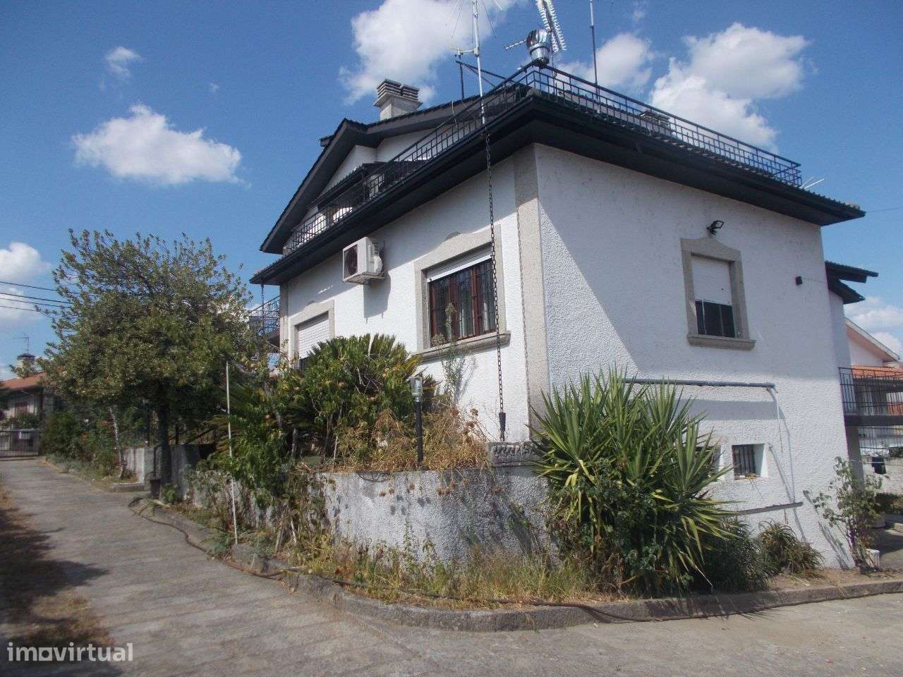 Chaves Moradia e Terreno 5 minutos Centro Cidade-3