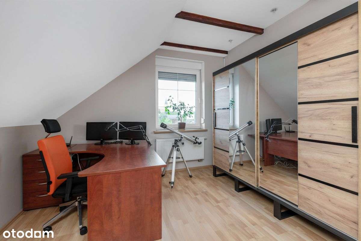 Dom wolnostojący na działce 1400m pośród zieleni-12