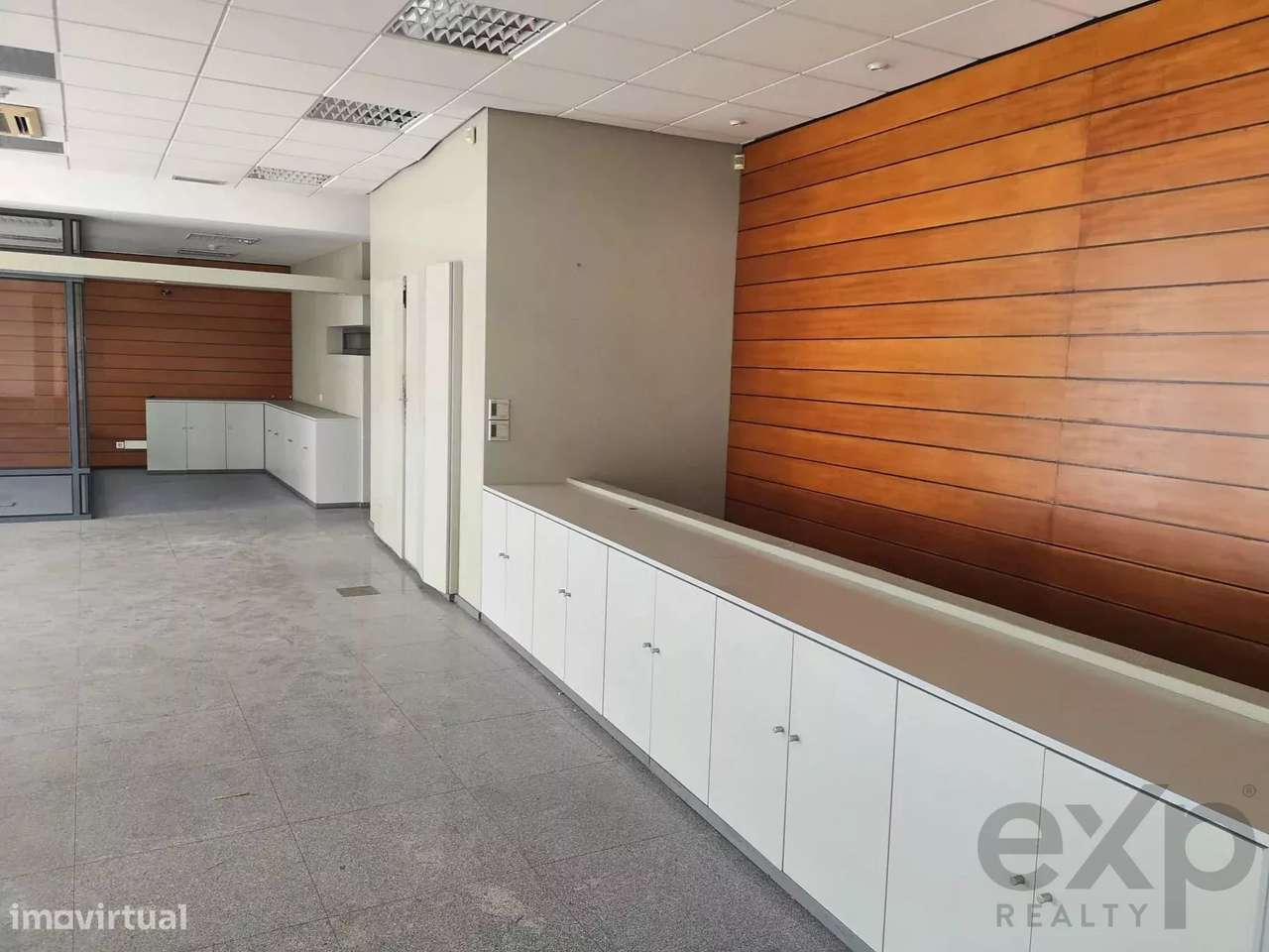 Loja Ampla e Luminosidade – Visibilidade e Conforto para o Seu Negócio - Grande imagem: 5/20