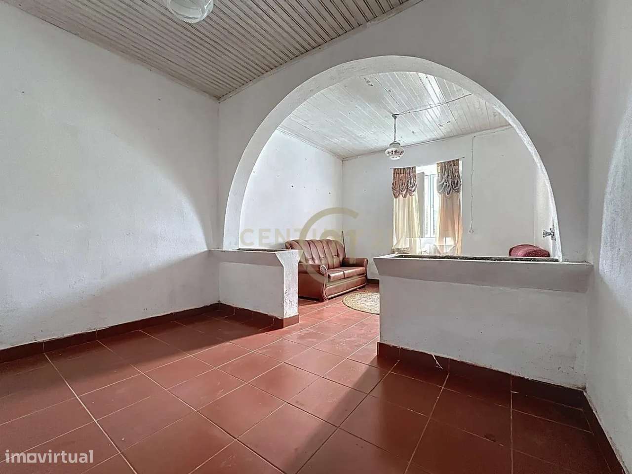 Casa T2 para recuperação na freguesia da Feteira- ilha Terceira - Grande imagem: 4/7