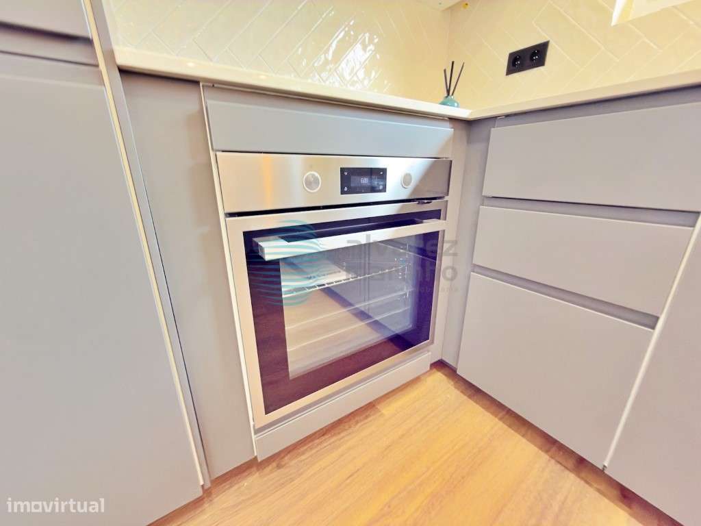 Moradia T3, com espaço exterior e anexo-26