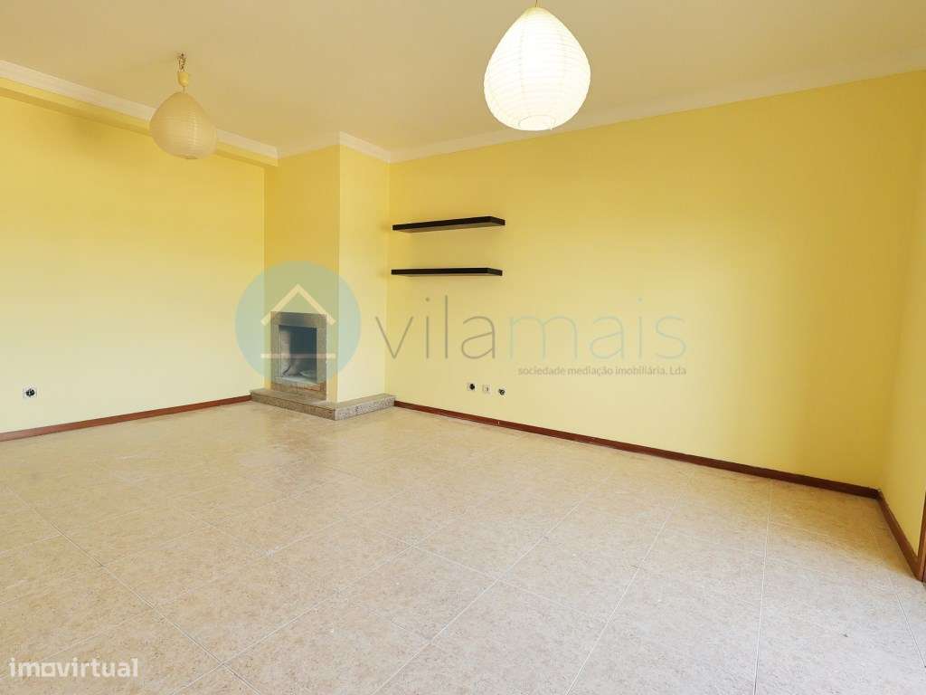 Apartamento T2 com garagem e arrumos - Rua Campo da Cana, Valongo-20