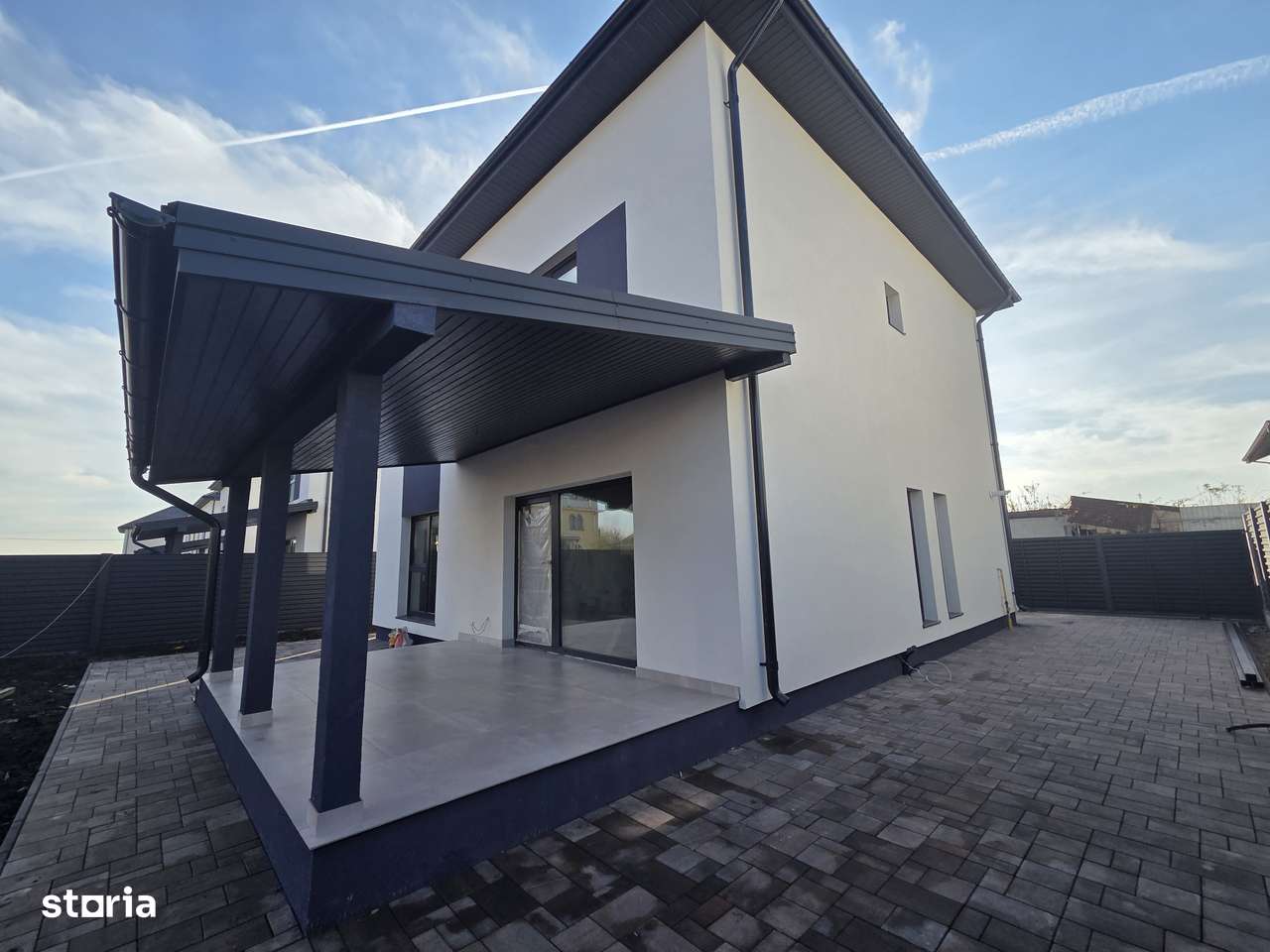 Vila P+1E+M-Parcul Ghidiceni-La cheie-Teren 400 mp - Imagine principală: 1/20