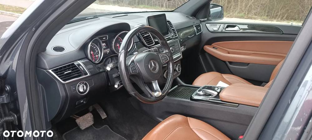 Mercedes-Benz GLS 350 d 4-Matic - 15