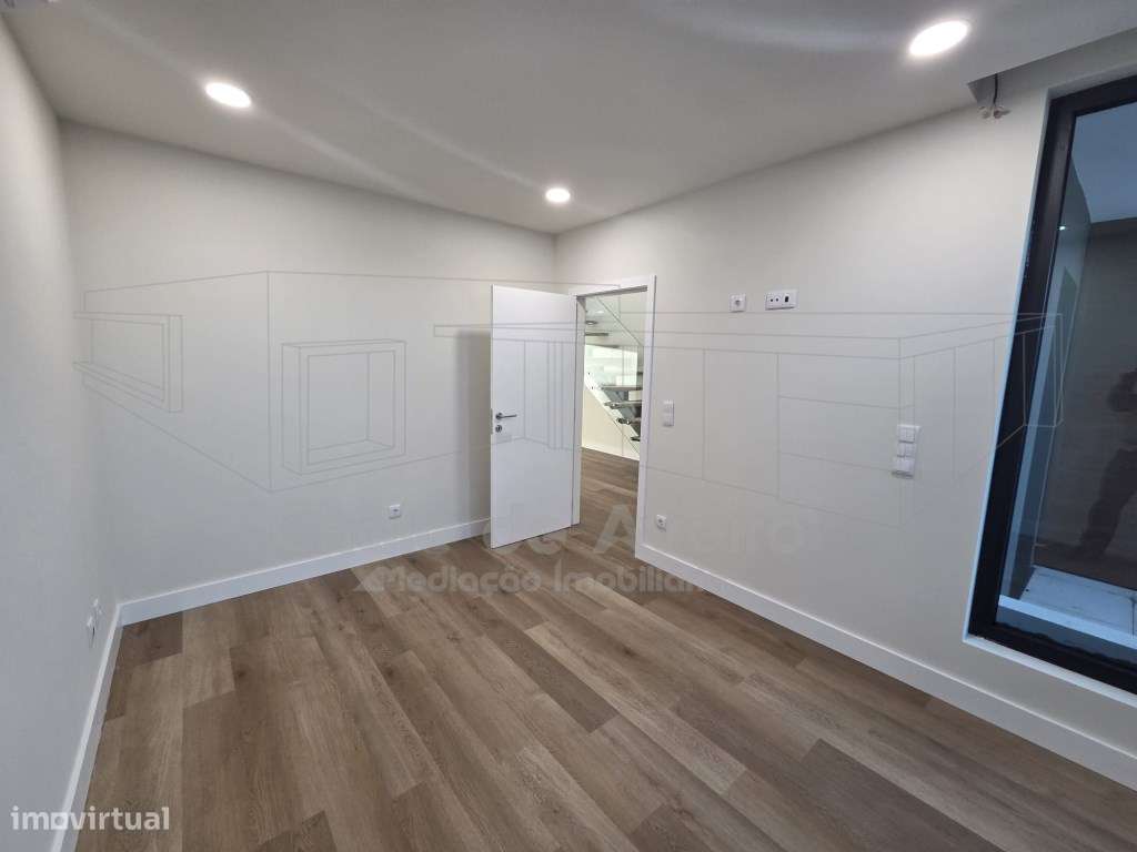 Moradia unifamiliar geminada T3, de 2 pisos, com garagem, anexos e ...-29