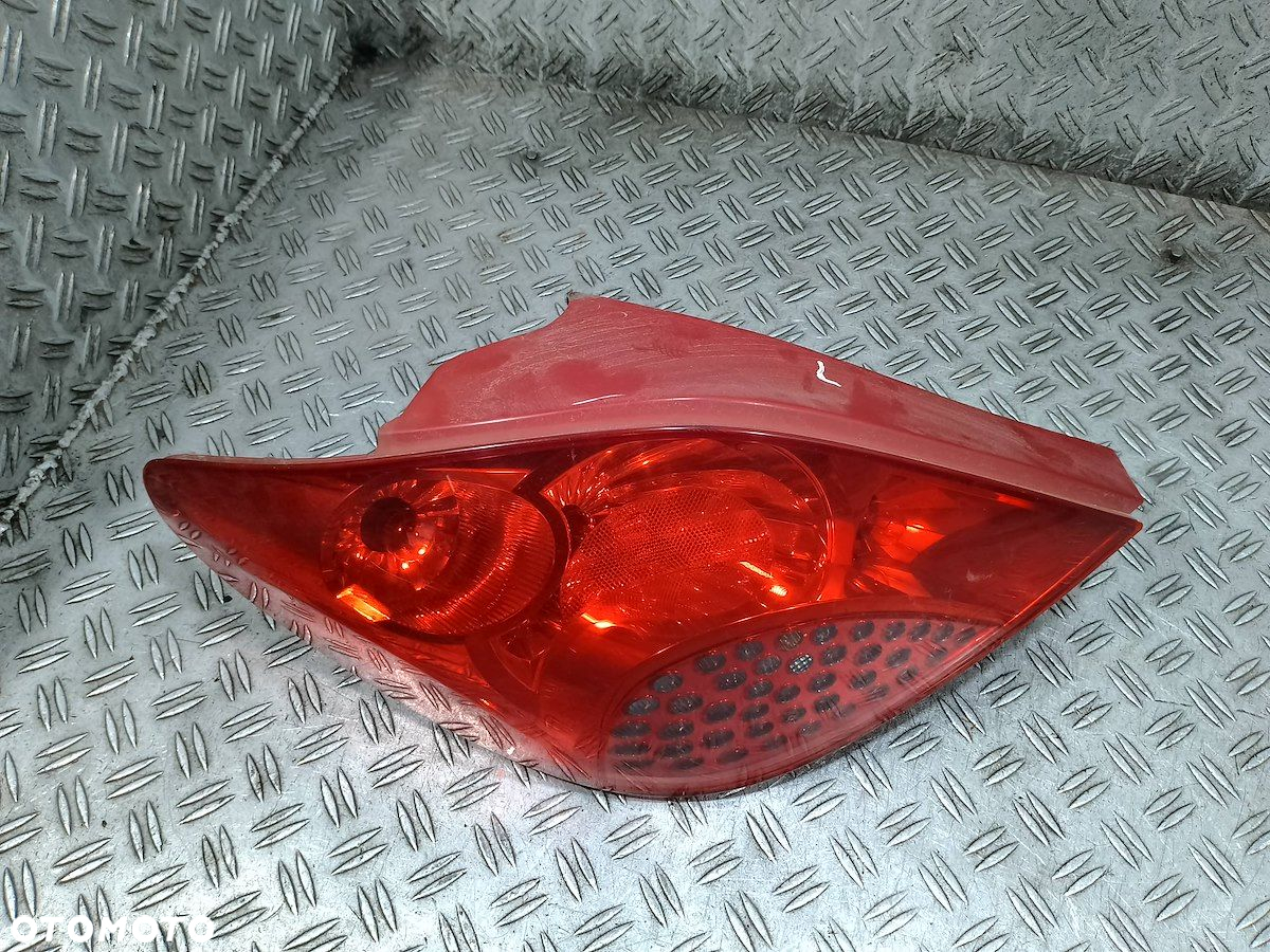 LAMPA TYLNA LEWA PEUGEOT 207 9649986680 HATCHBACK - 6