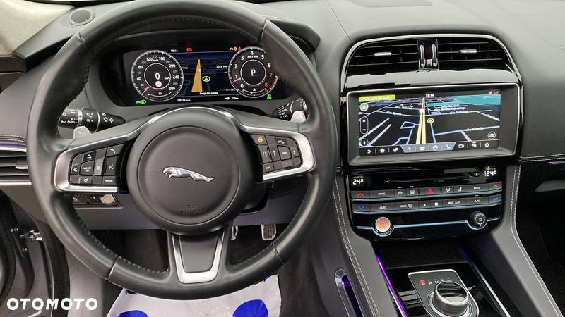 Jaguar F-Pace 2.0 i4P AWD Prestige - 13