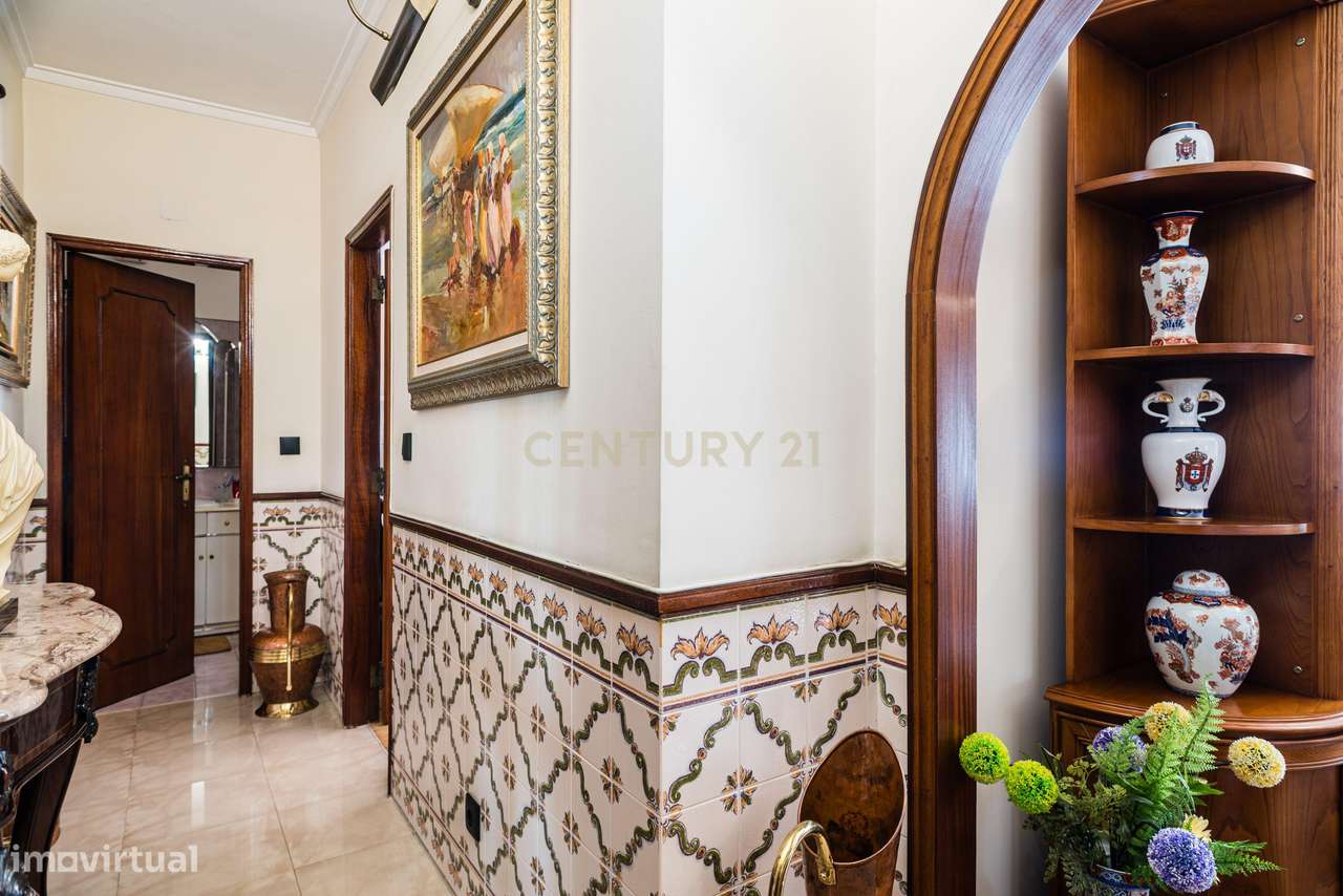 Apartamento T0, com Terraço, Agualva Cacém-8