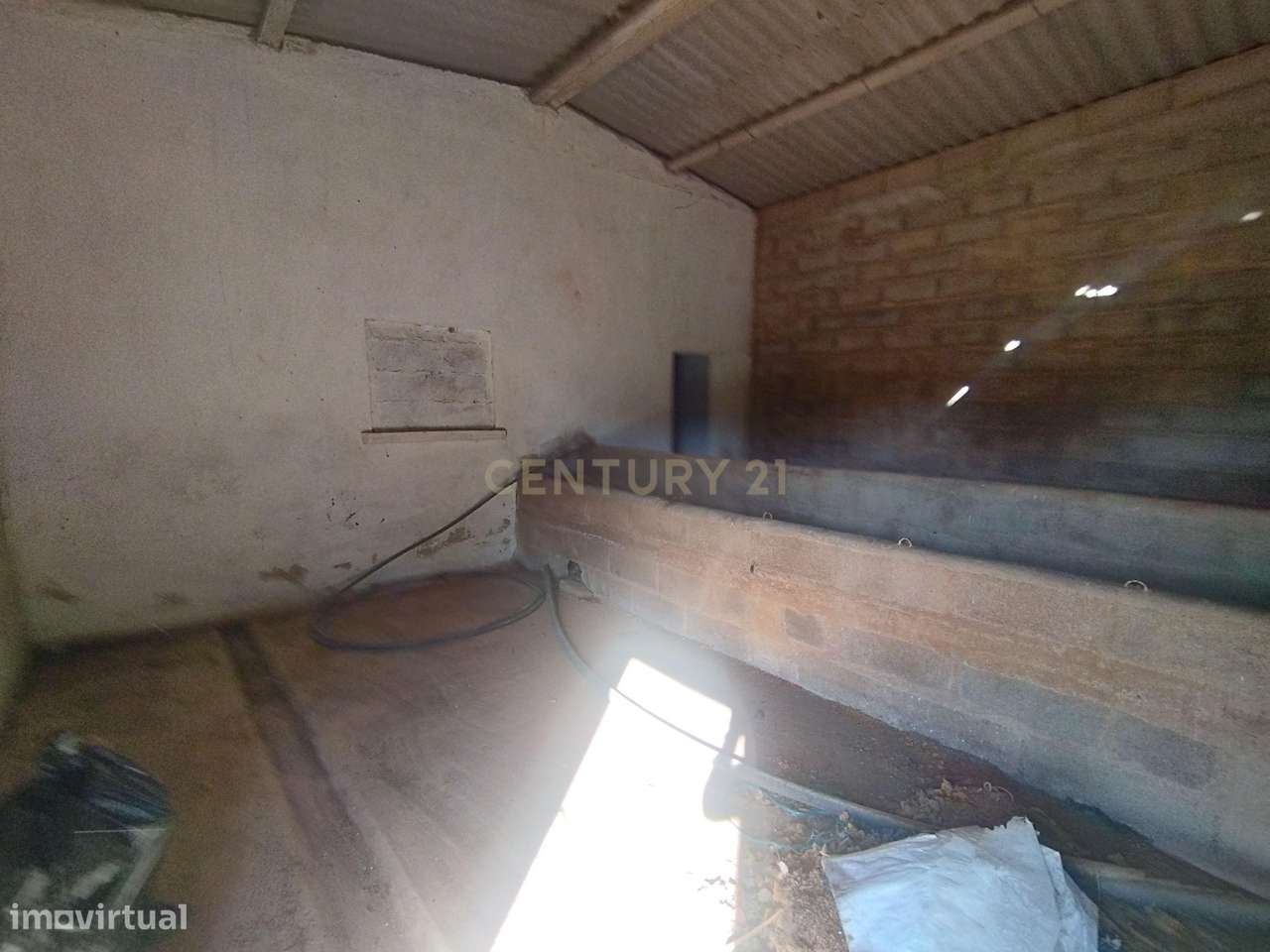 Propriedade com mais de 18 hectares de terreno rústico, localizado no - Grande imagem: 4/17