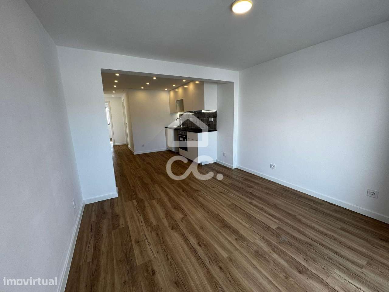 Totalmente Remodelado com vista rio - Grande imagem: 4/24