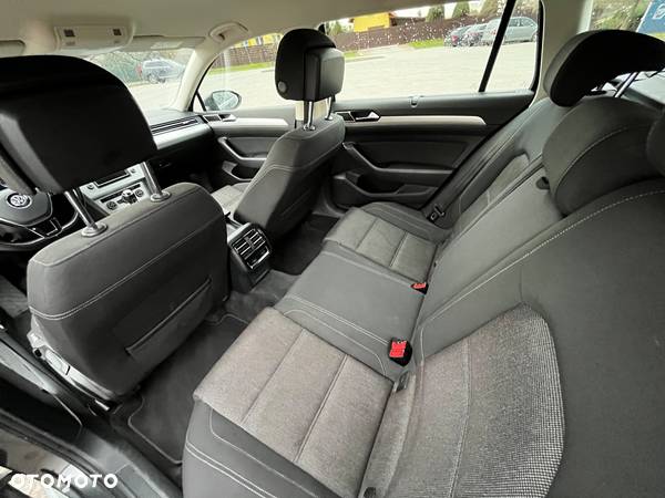 Volkswagen Passat 2.0 TDI BMT Comfortline - 21