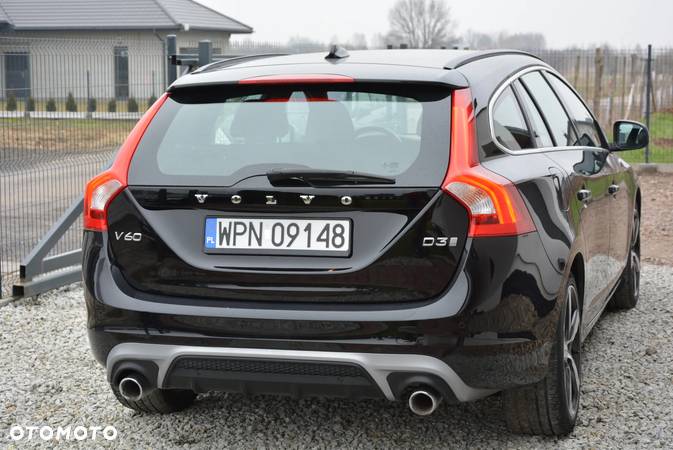 Volvo V60 D3 Geartronic R-Design - 14