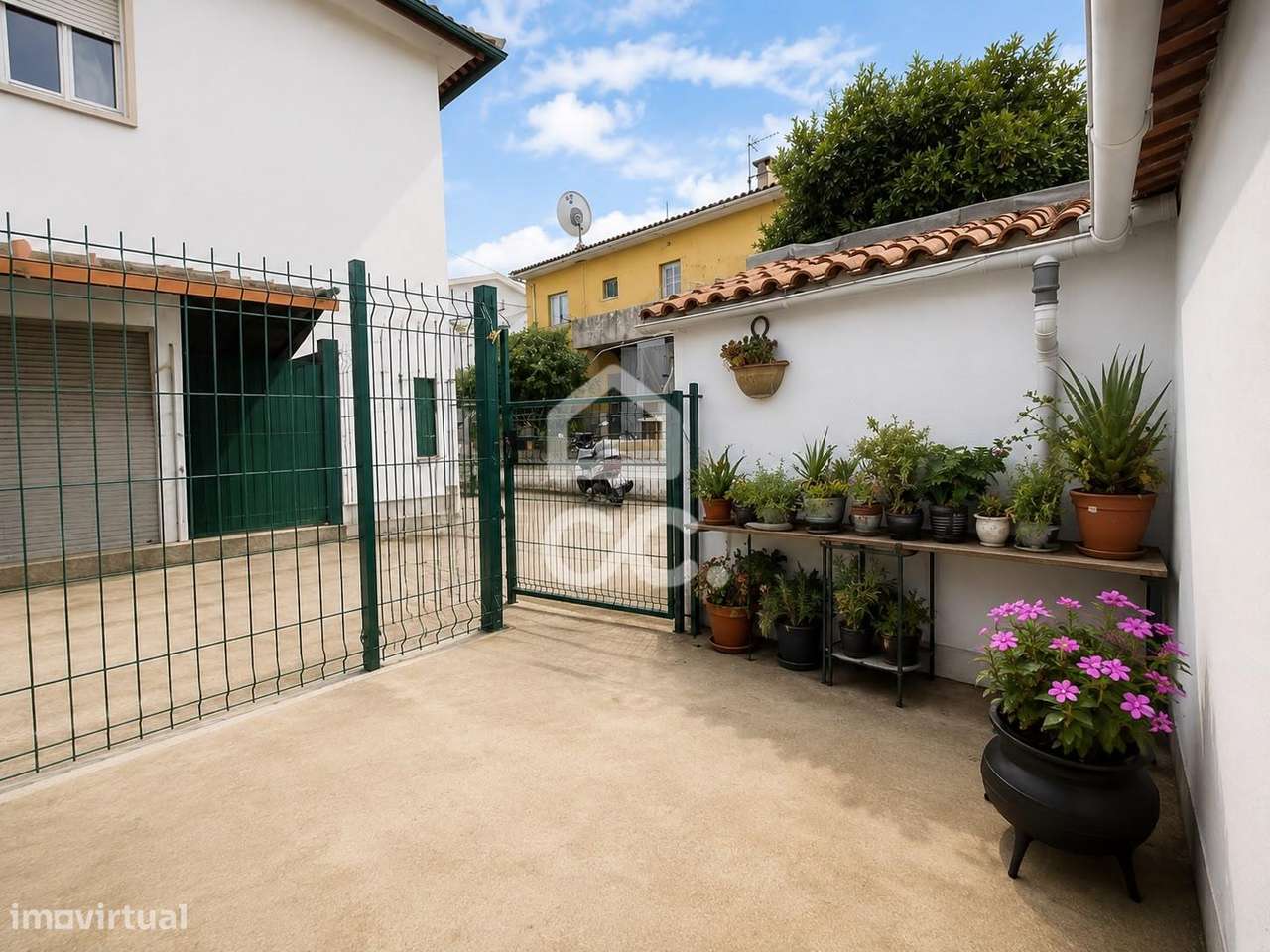 Andar Moradia T3 com Sótão, Logradouro Privado  | Torres Novas-35
