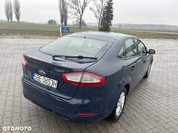 Ford Mondeo - 22