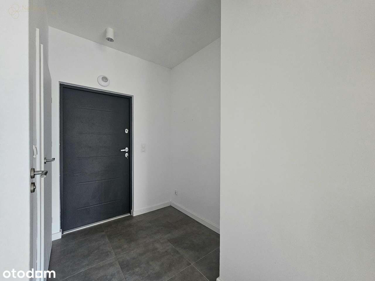 Nowoczesny dom z ogrodem w Kosakowie tuż przy lesie!-12