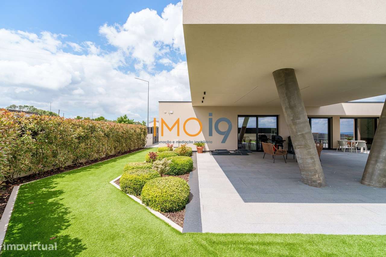 Moradia T3 de Luxo com Vista Panorâmica para os Castelos de Ourém –...-7